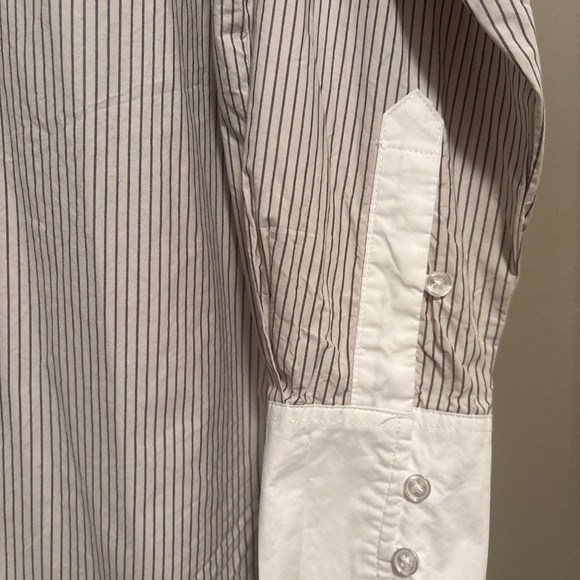 Striped dkny shirt size M-L pls see pic of missing button on cuff - Picture 2 of 7